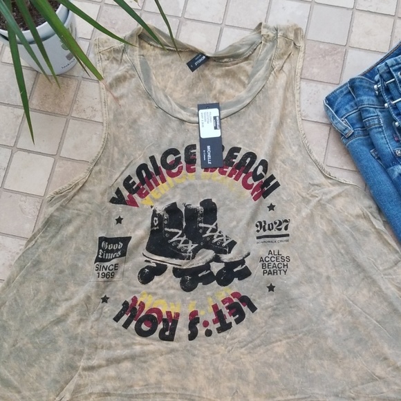 Michelle racerback distressed tank - Picture 2 of 7